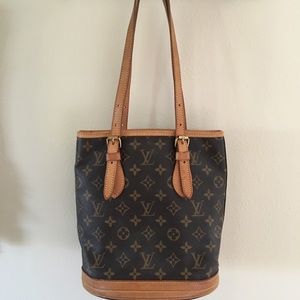 ***AUTHENTIC Louis Vuitton Petit Bucket Bag***